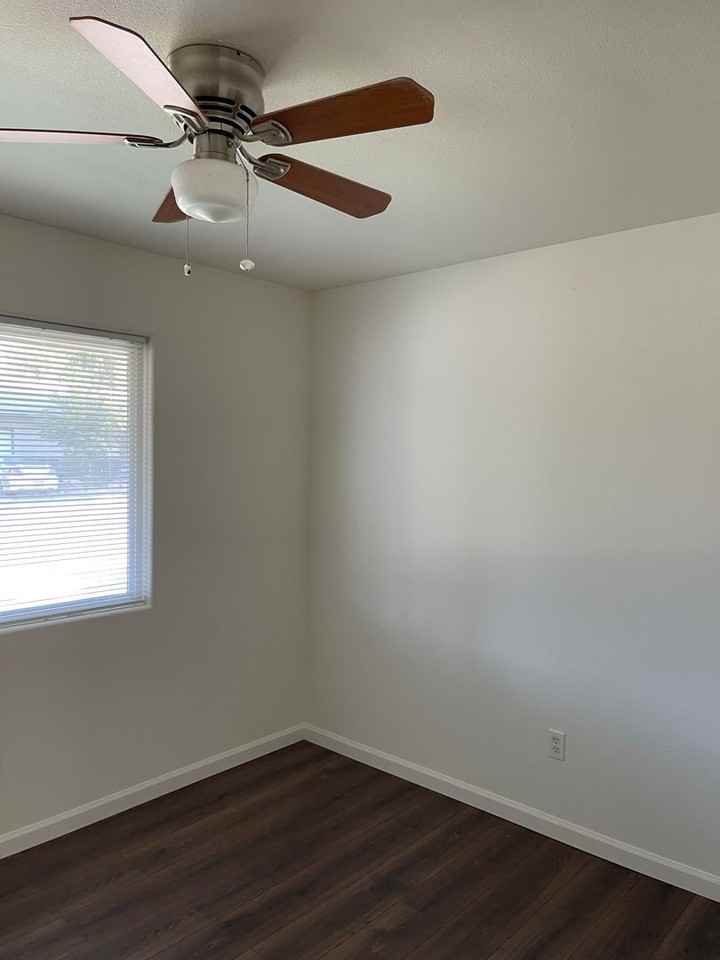 1802 Ida St - Photo 3 of 4