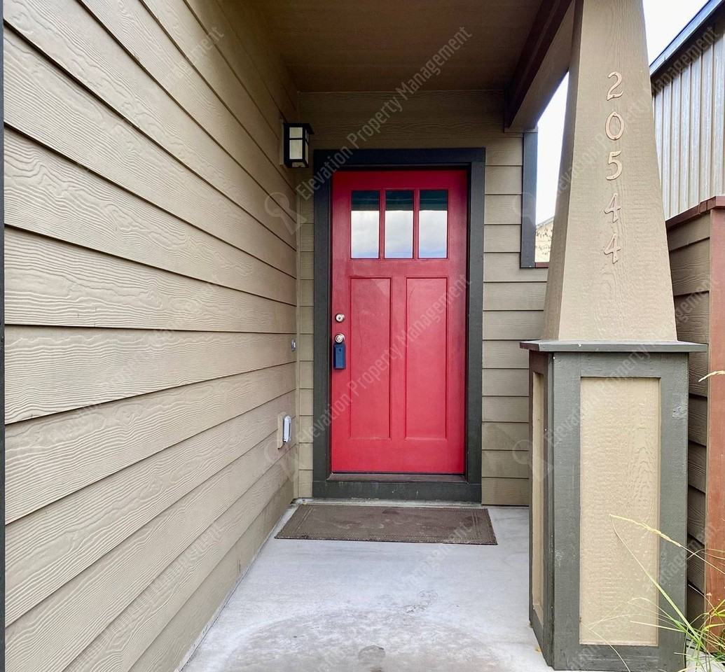 20544 Gloucester Ln - Photo 2 of 22