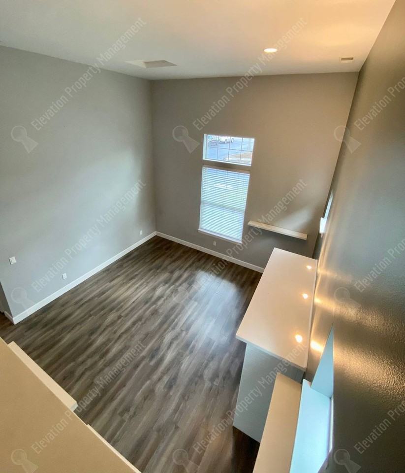 20544 Gloucester Ln - Photo 5 of 22