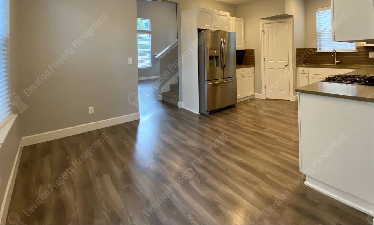 20544 Gloucester Ln - Photo 7 of 22