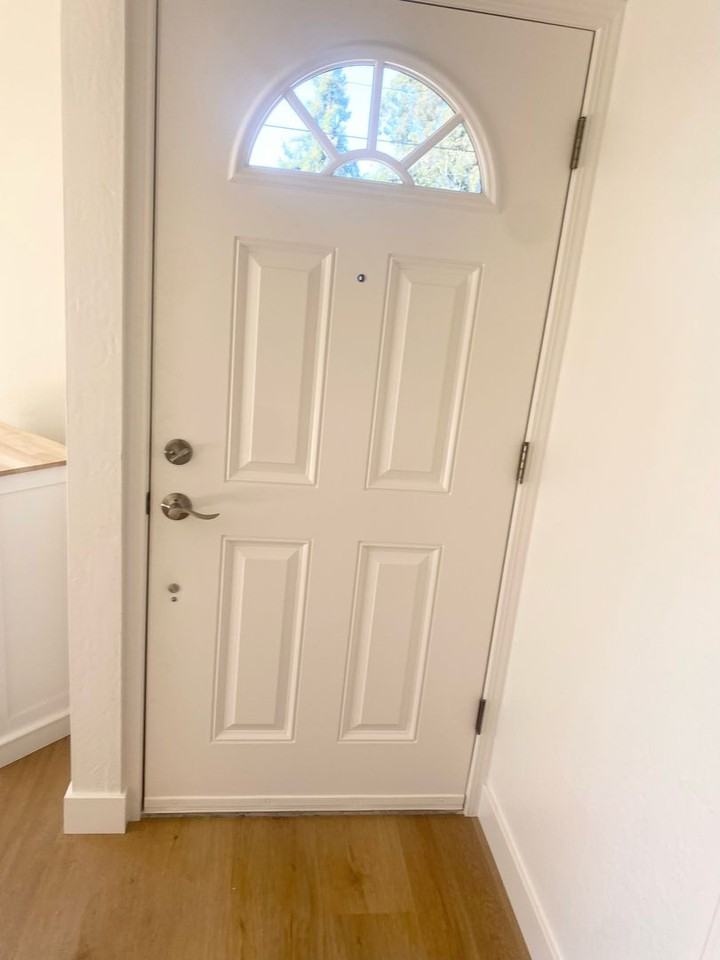 1797 Knox St - Photo 2 of 16