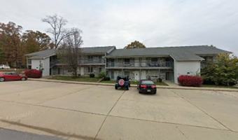 featured image of 631 Scottsvale Dr