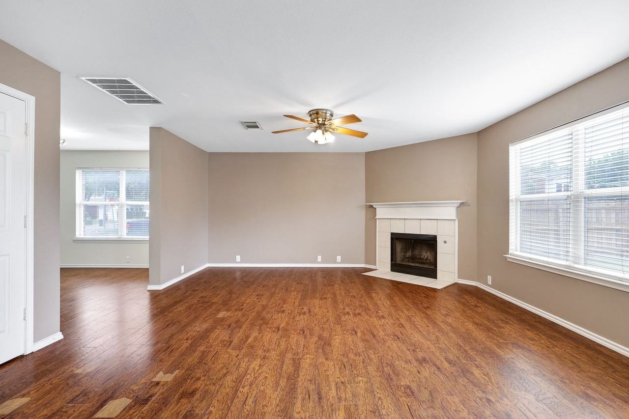 13207 Woodthorn Way - Photo 6 of 30