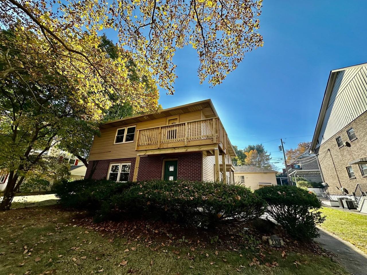 2336 Hamilton - Photo 3 of 18