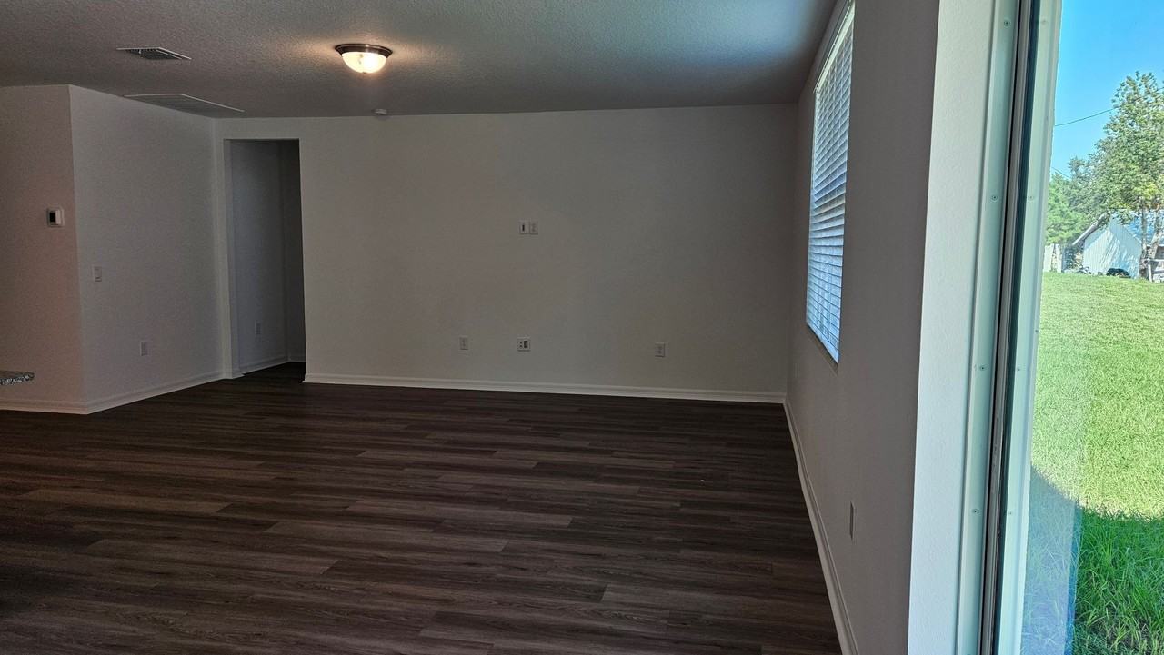 2335 White Tail St - Photo 6 of 20
