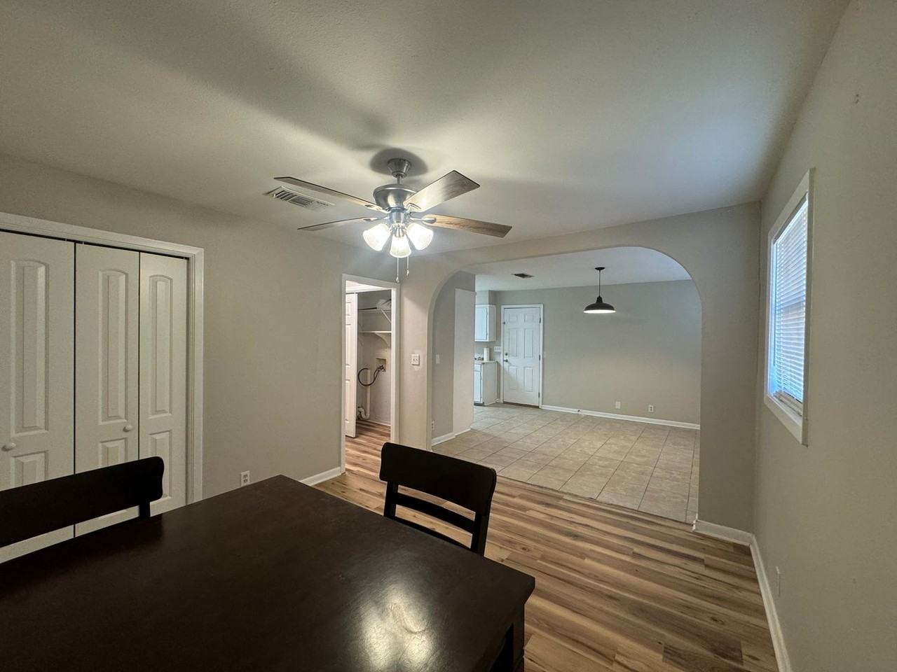 9434 9434 Palmetto Lane  - Main House - Photo 4 of 16