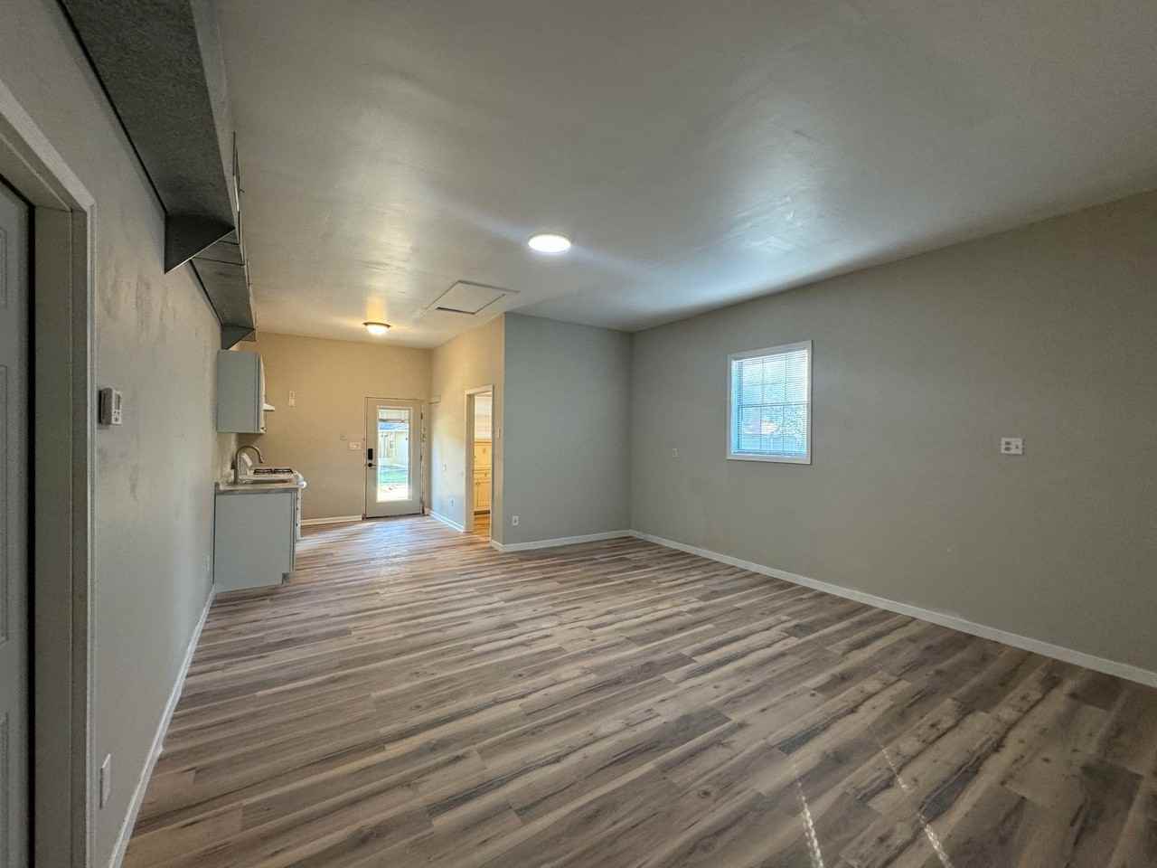 9434 9434 Palmetto Lane - Back House - Photo 2 of 11