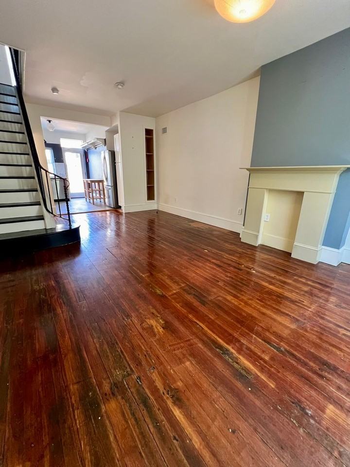 1524 S Ringgold St - Photo 4 of 23