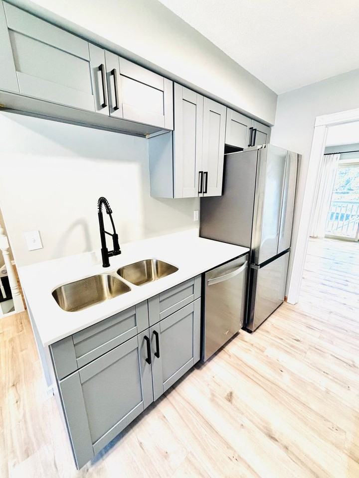 7368 143rd Street Ct - Photo 2 of 17