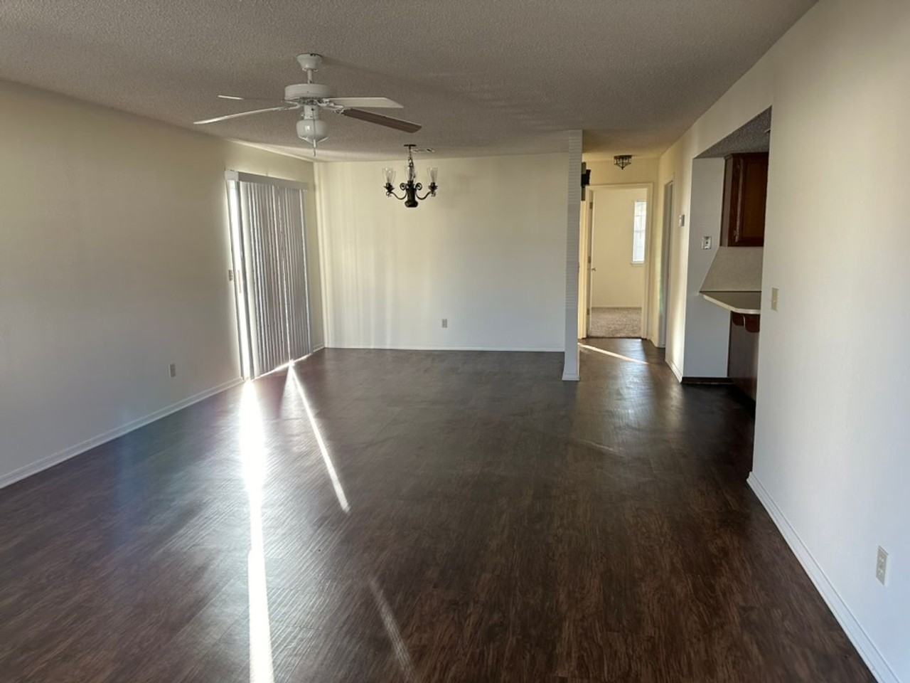 314 S 11th Pl - Photo 3 of 11