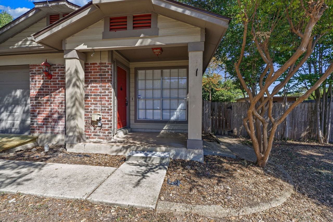 110 Cibolo Branch Dr - Photo 4 of 25