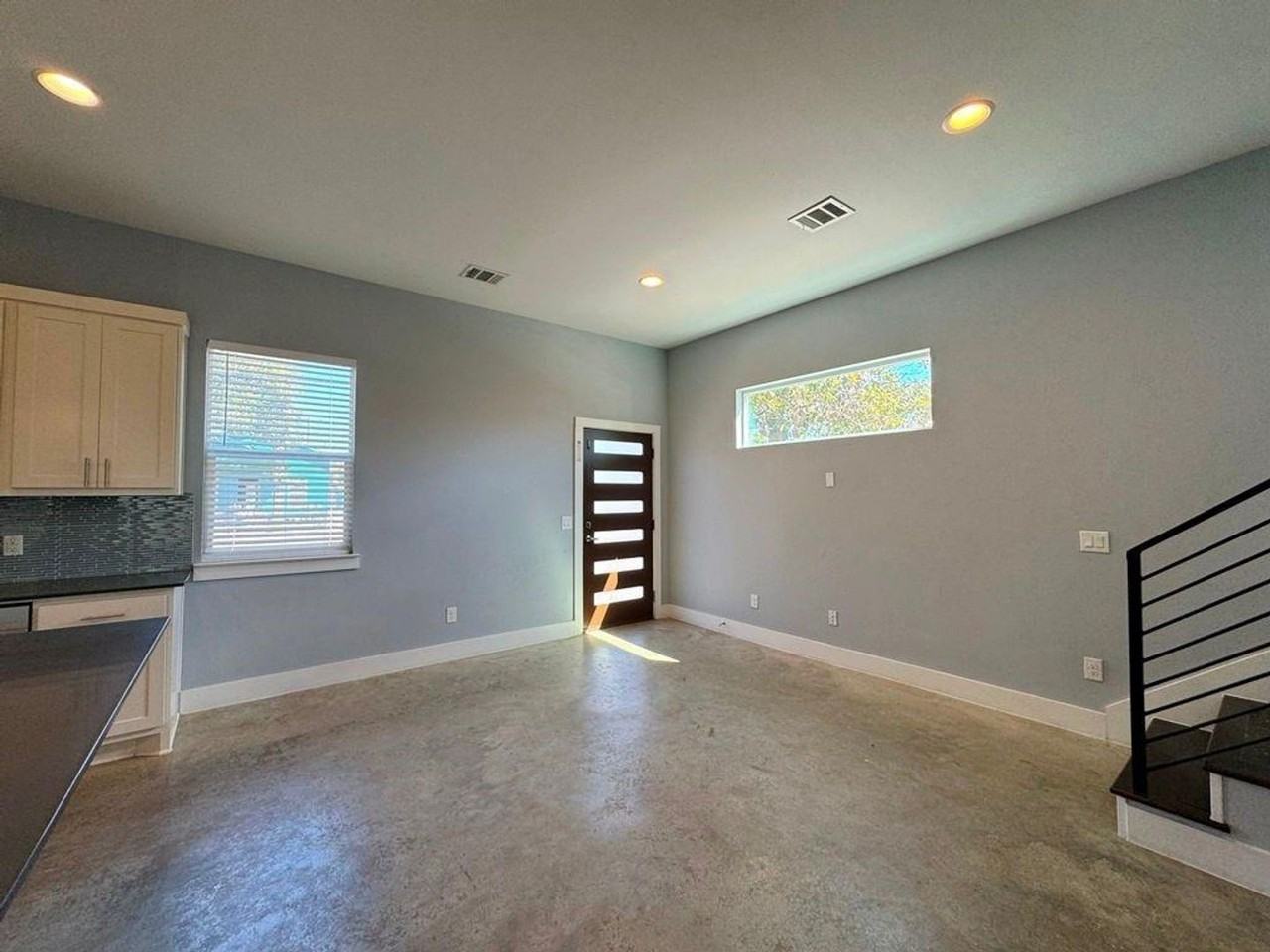 6201 Felix Ave - Photo 2 of 42