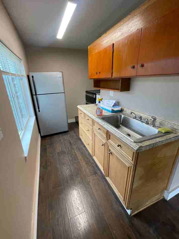 2528 Pacific Ave #2 - Photo 2 of 17