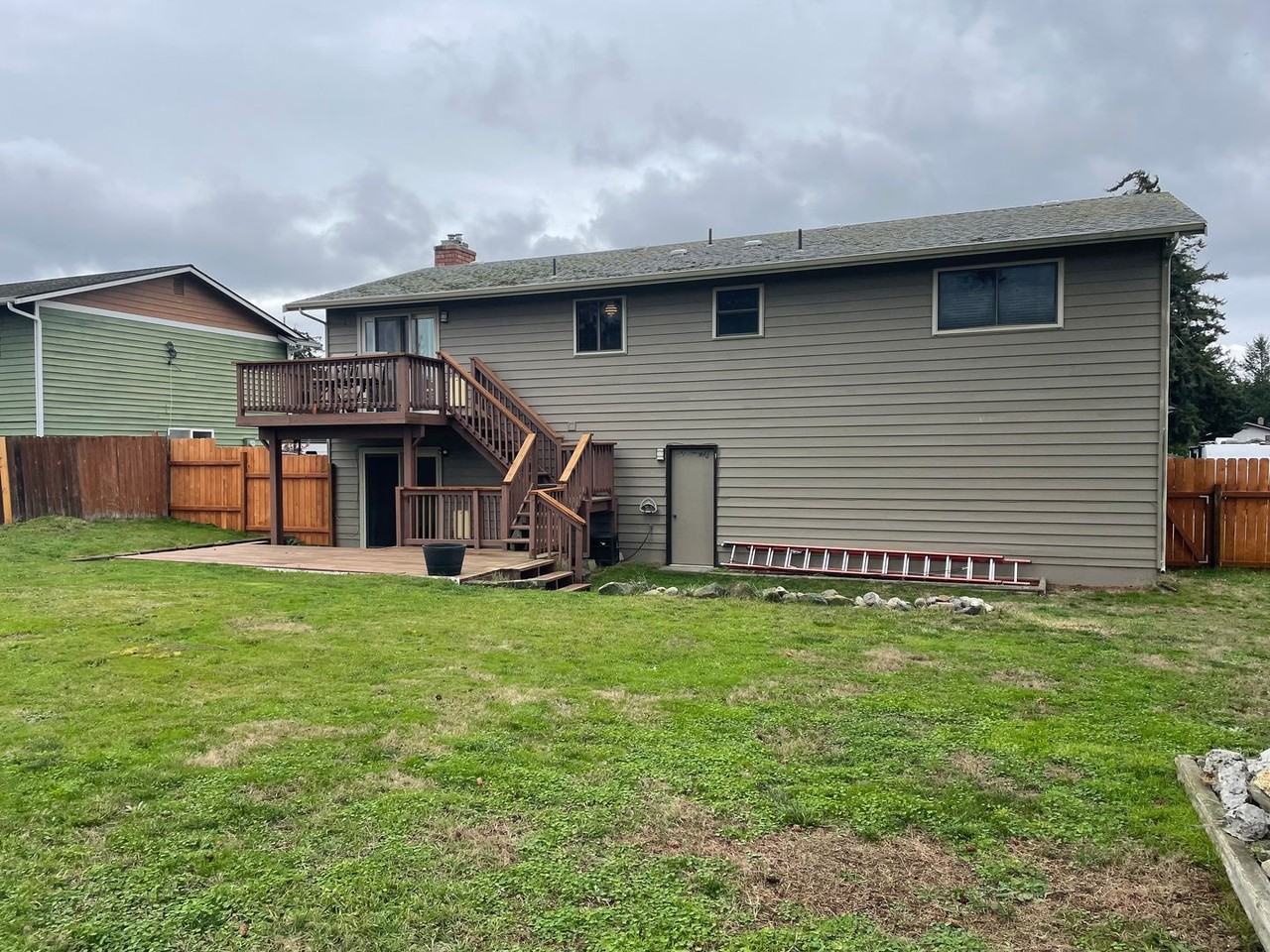 555 Nw Fairhaven Dr - Photo 2 of 15