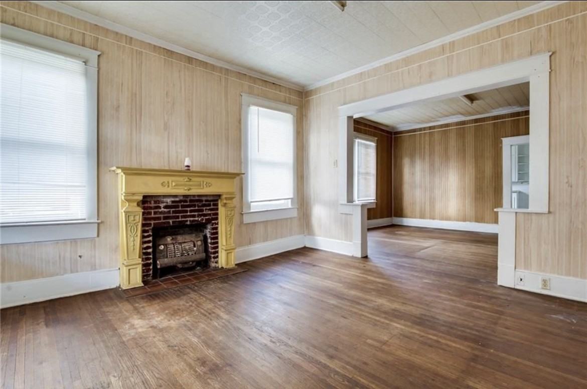 1916 Monroe St - Photo 2 of 12