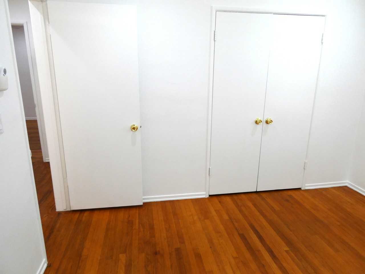 4345 Berryman Ave #4 - Photo 4 of 14