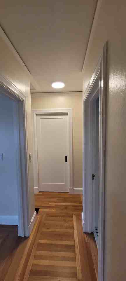 1101 Hampel St - Photo 3 of 12