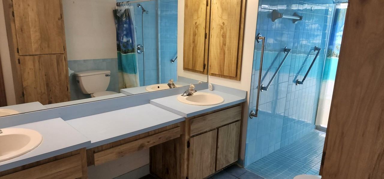 7927 Sylvan Dr - Photo 2 of 30