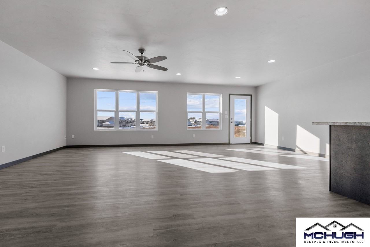 3767 E Rubyred Dr #1 - Photo 2 of 18