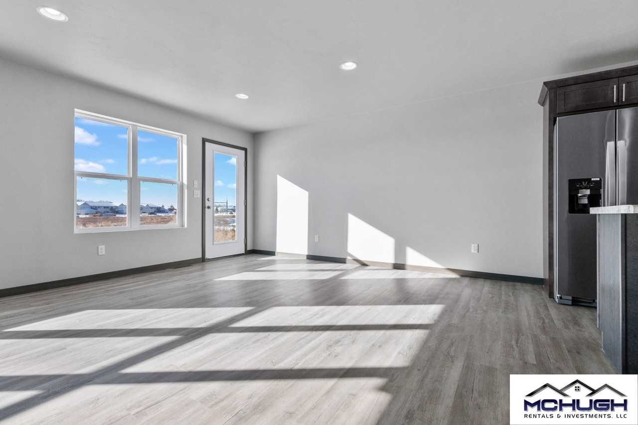 3767 E Rubyred Dr #1 - Photo 3 of 18