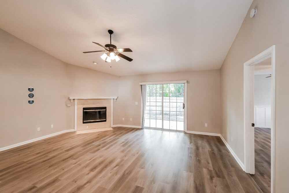 4560 Arch Creek Dr S - Photo 3 of 16