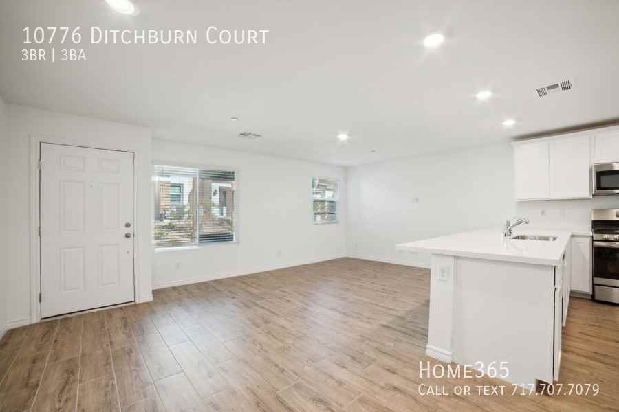 10776 Ditchburn Ct - Photo 2 of 16