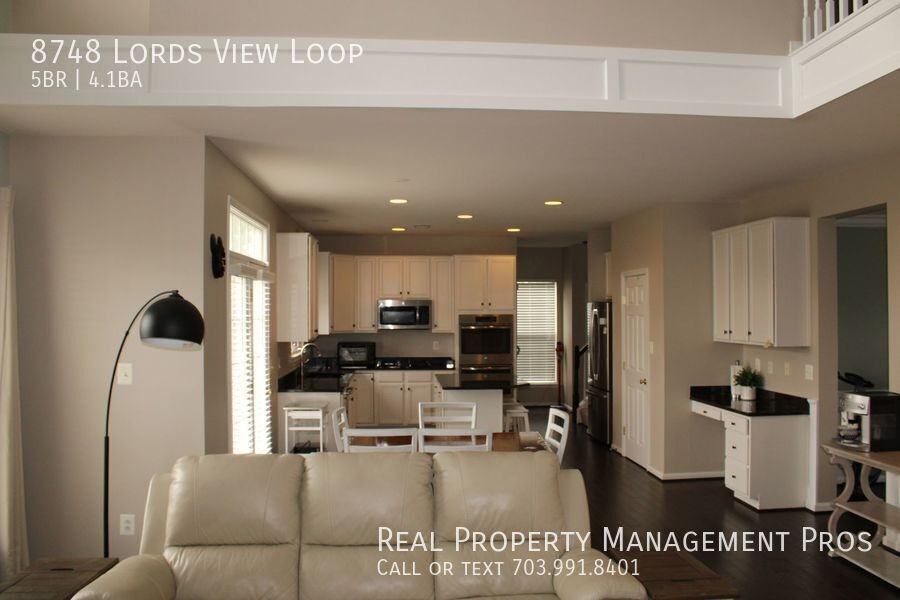 8748 Lords View Loop - Photo 5 of 39