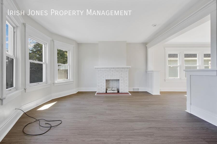 2518 Delaware Ave - Photo 7 of 19