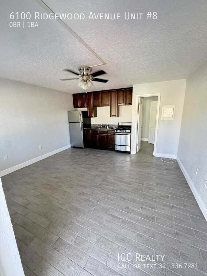 6100 Ridgewood Ave - Photo 3 of 10