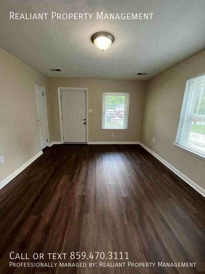 317 Bellevue Ave - Photo 3 of 6