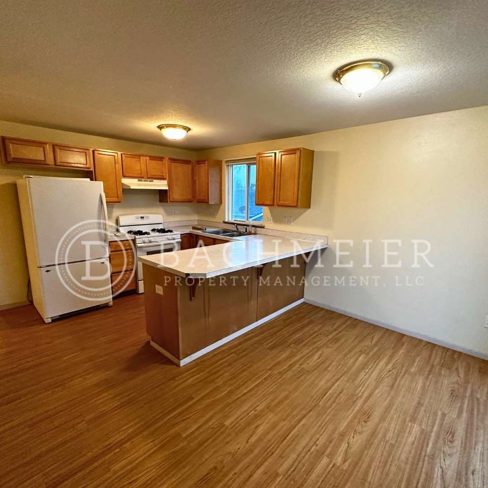 1115 Sw Nye Ave - Photo 3 of 14