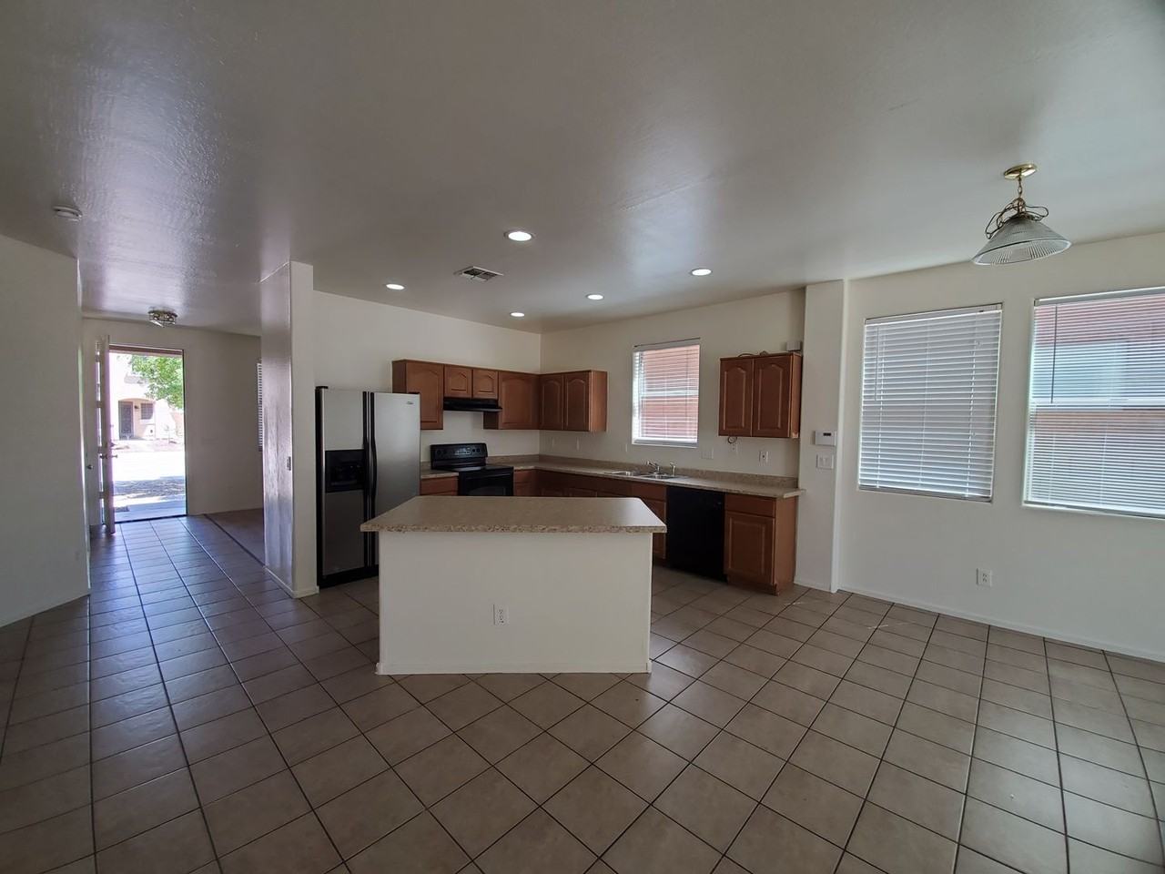 3011 W Dunbar Dr - Photo 2 of 50