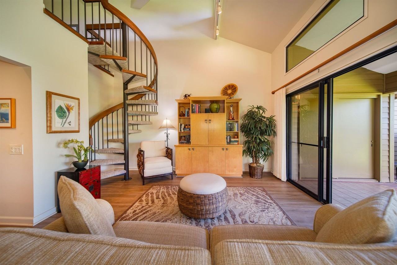 50 Puu Anoano St - Photo 3 of 17