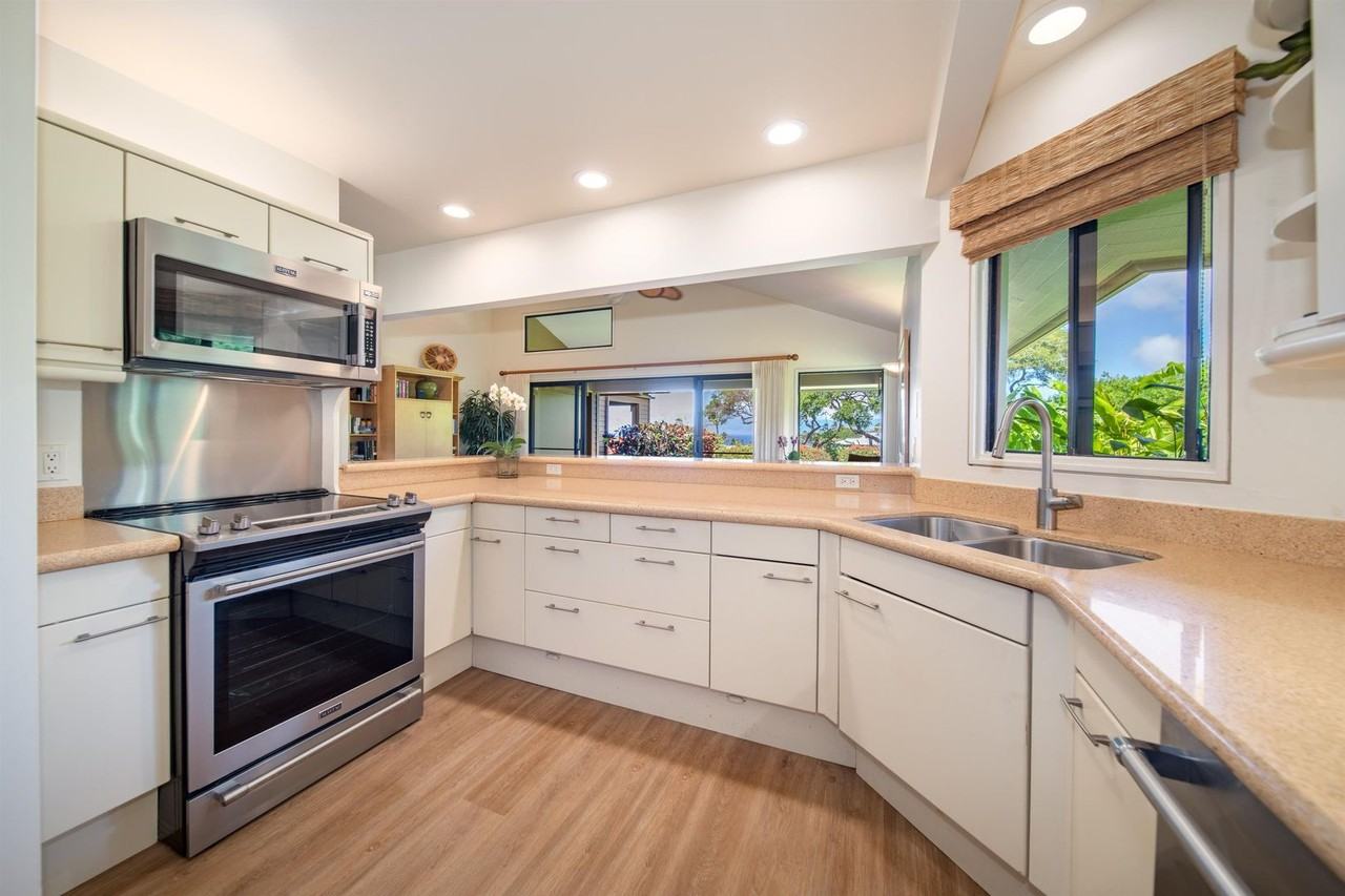 50 Puu Anoano St - Photo 6 of 17