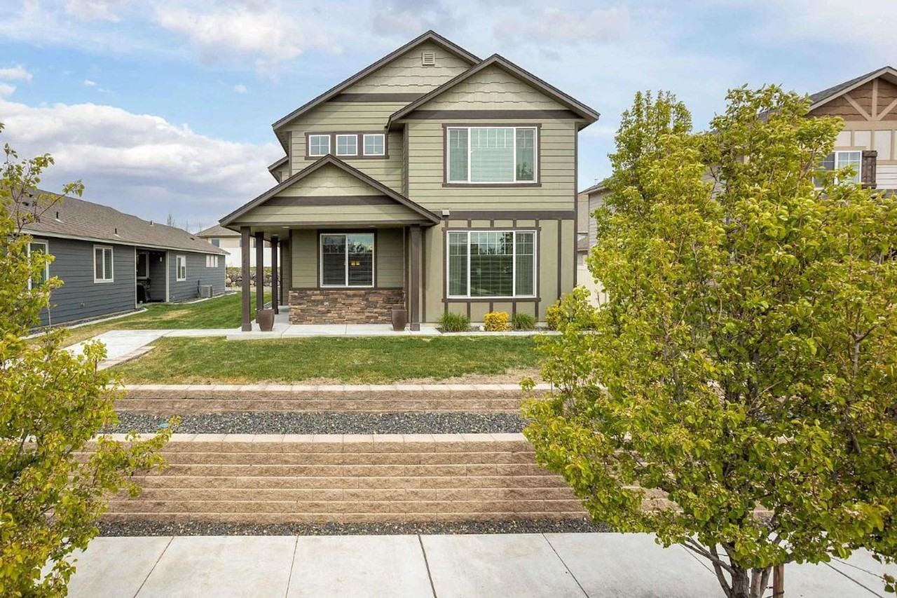4646 Corvina St - Photo 2 of 24