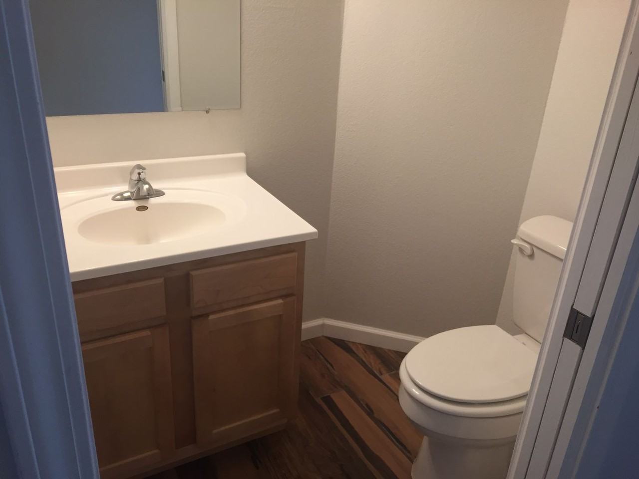 4236 Parkview Dr - Photo 4 of 10