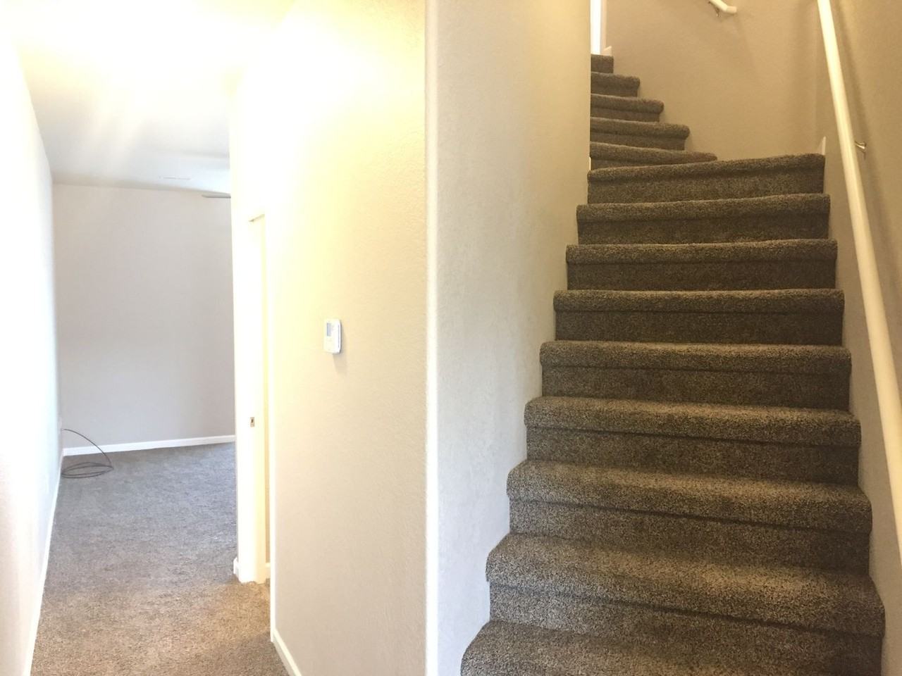 4102 Parkview Dr - Photo 4 of 13