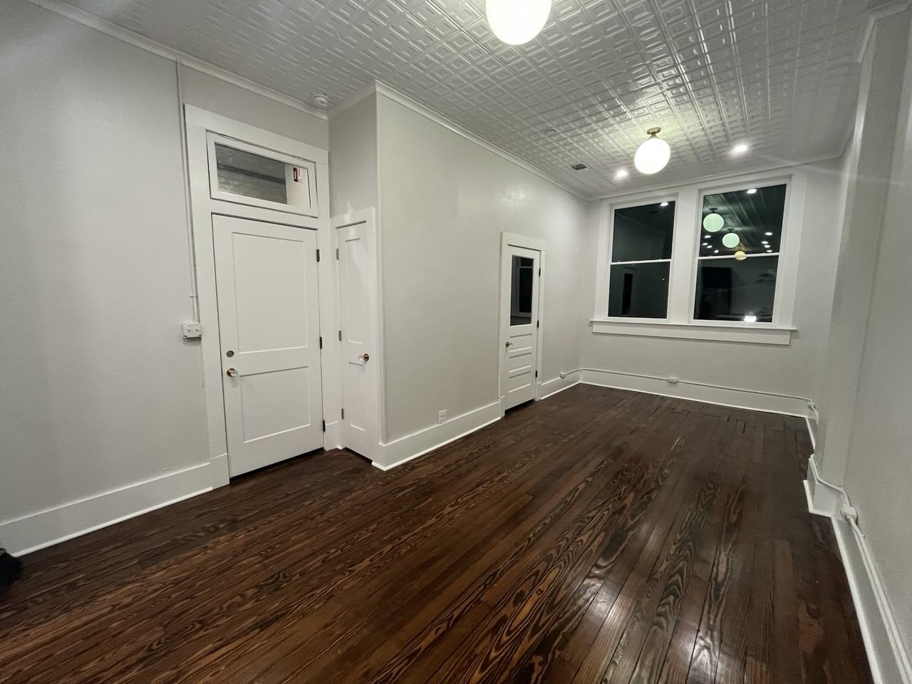 102 Clarksville St #201 - Photo 4 of 8