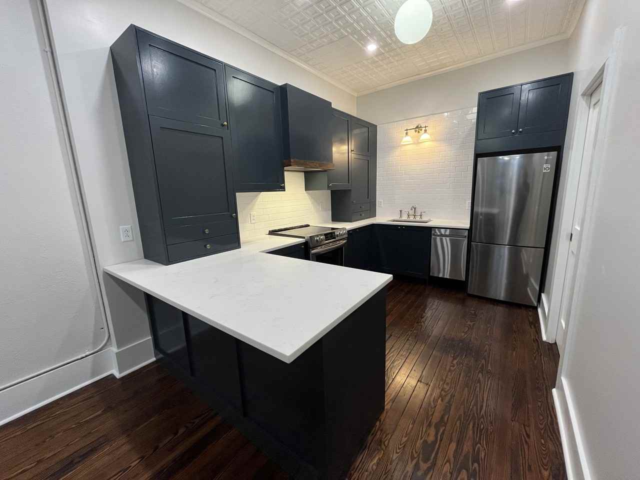 102 Clarksville St #201 - Photo 7 of 8