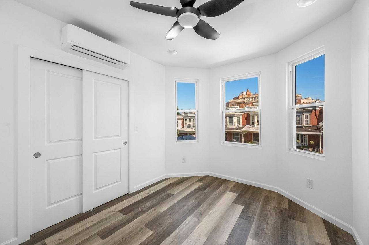 5318 Walton Ave - Photo 7 of 16