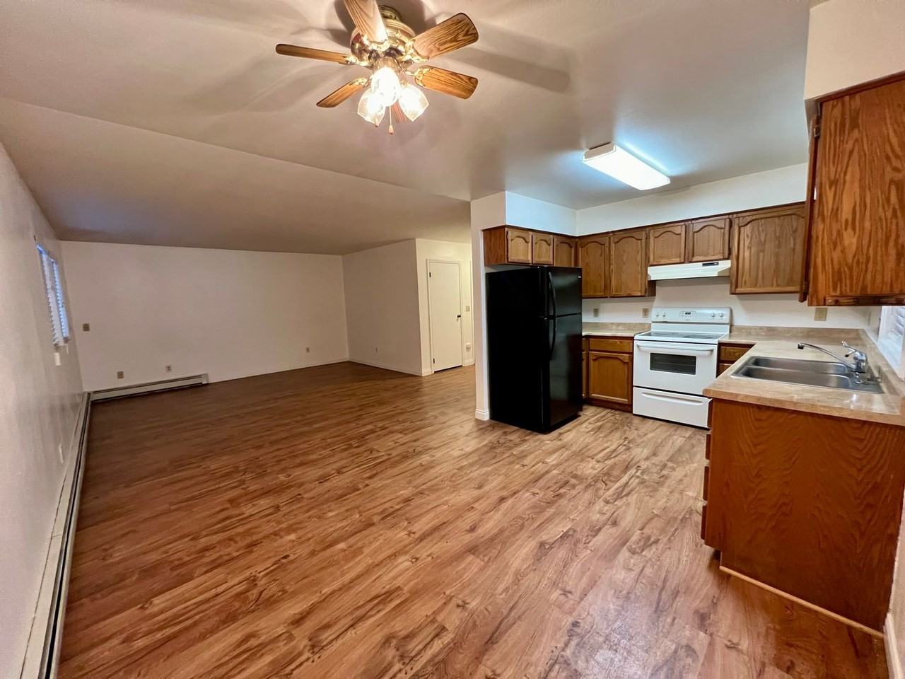 1370 Carat Loop - Photo 7 of 19