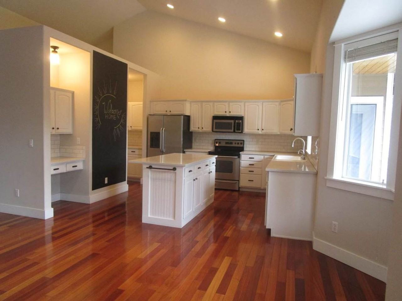 1020 Potlatch Dr - Photo 3 of 22