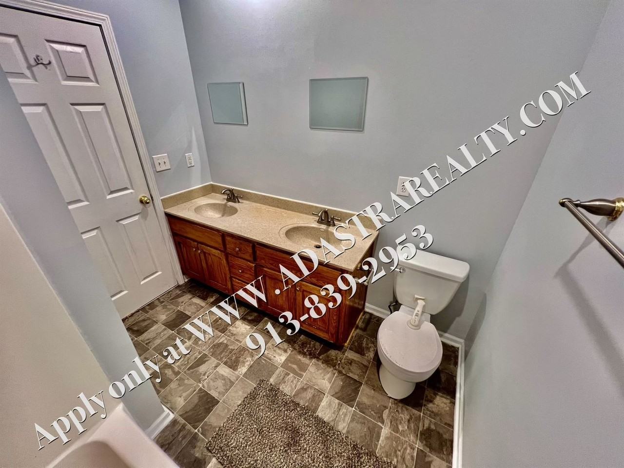 725 Woodson Ln - Photo 6 of 26