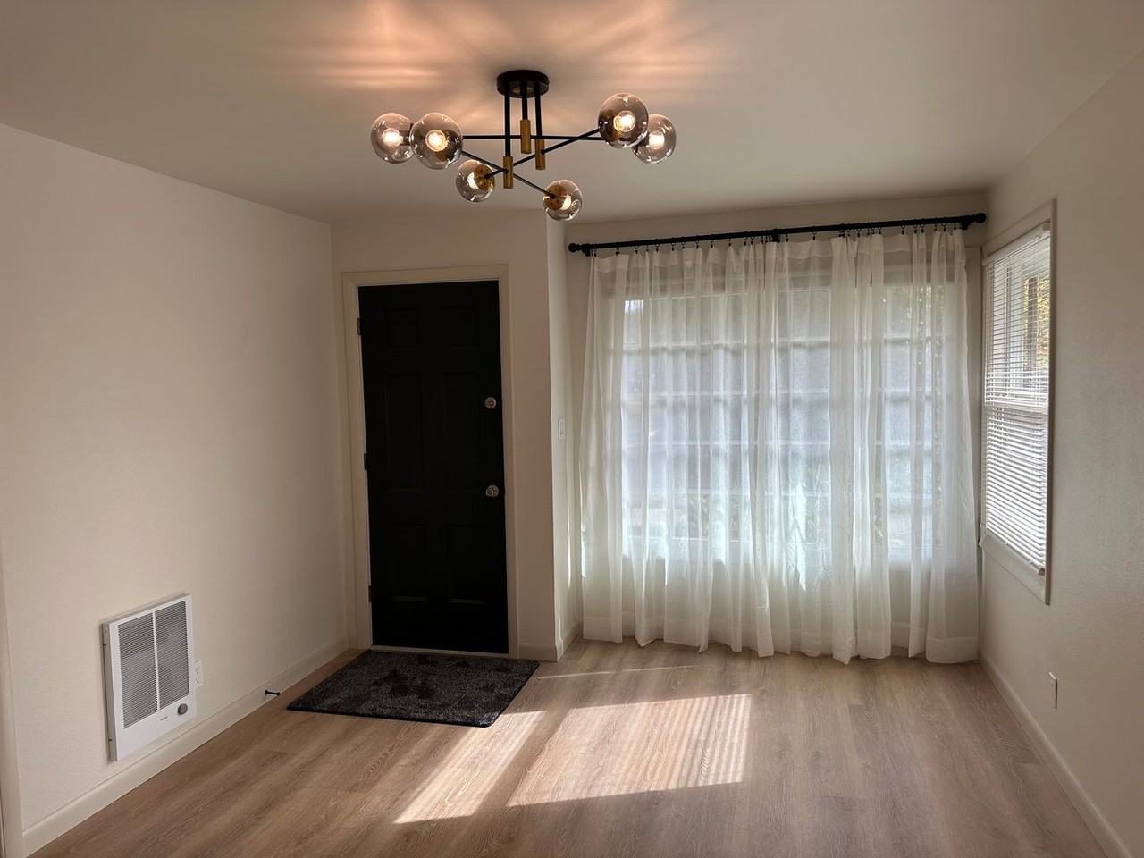 2490 Alder St - Photo 5 of 27