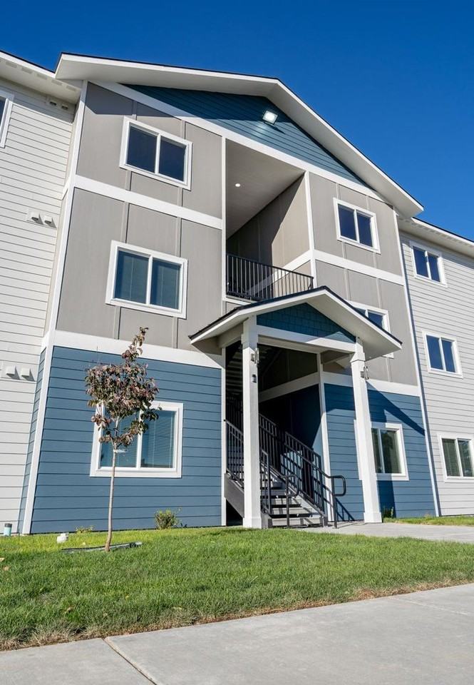 Skyline Apartments, LLC - Photo 3 of 10