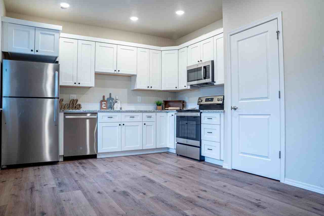 Skyline Apartments, LLC - Photo 7 of 10