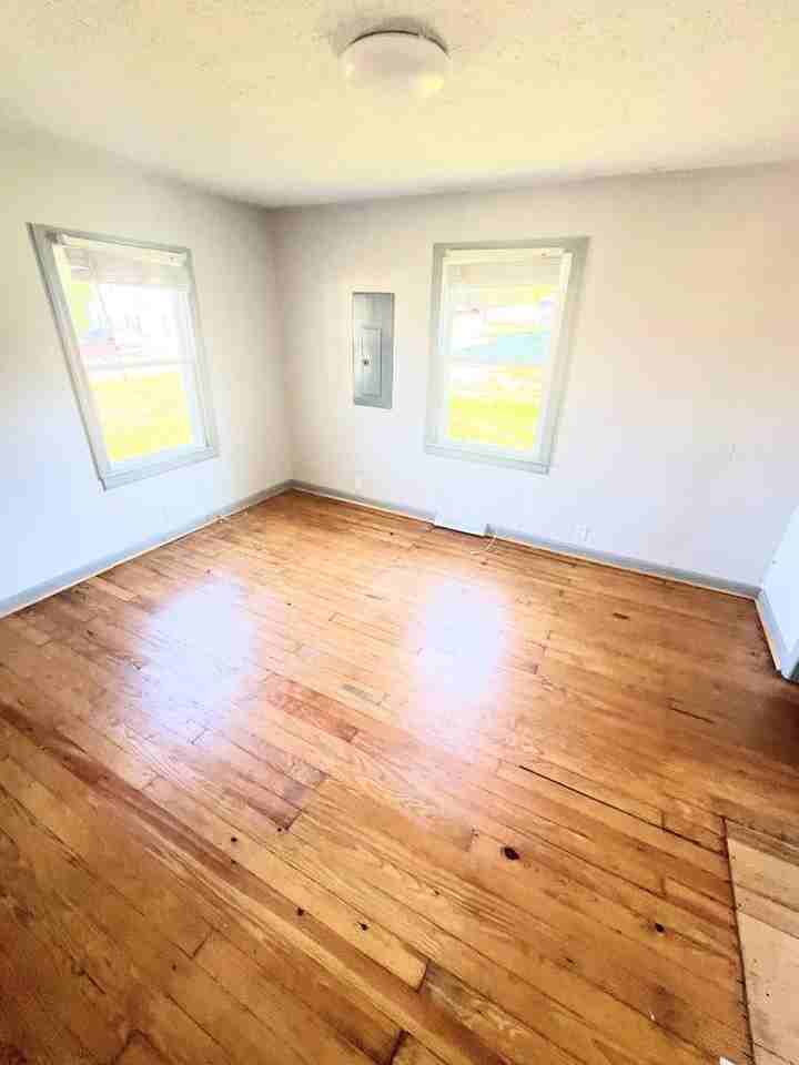 197 Tyree Cir - Photo 5 of 8