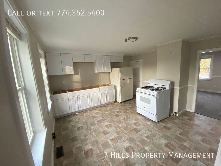 5 Middle St - Photo 2 of 8