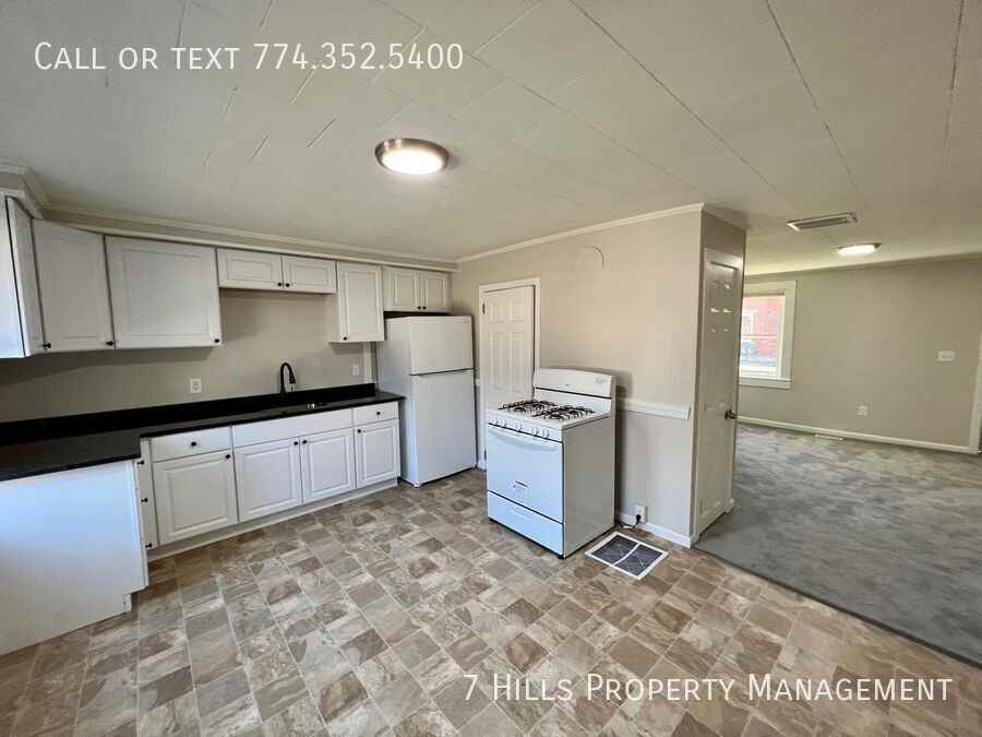 15 Elm St #A - Photo 2 of 10