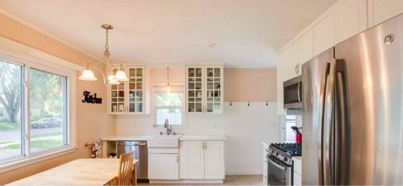 4513 Xenia Ave N - Photo 3 of 9
